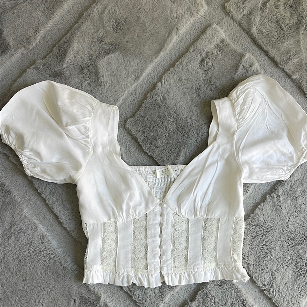 Elegant White Puff Sleeve Top